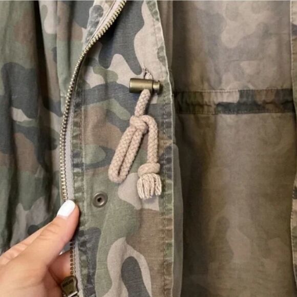 MILITARY UTILITY ARMY CAMO CINCHED DRAWSTRING WAIST STUDDED SMALL JACKET COAT - Picture 4 of 10